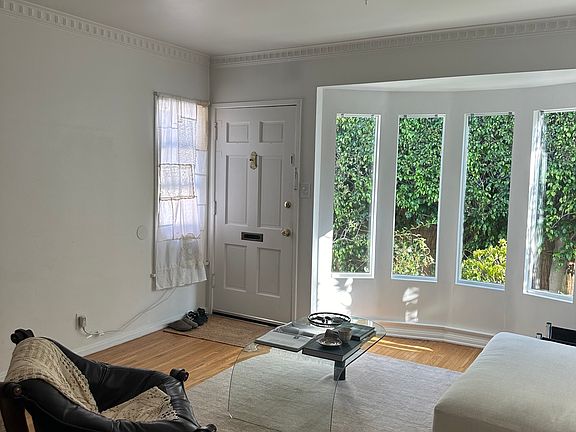 4th image of 2047 S Holt Ave #1/2