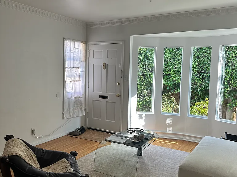 2047 S Holt Ave #1/2 — Photo 4