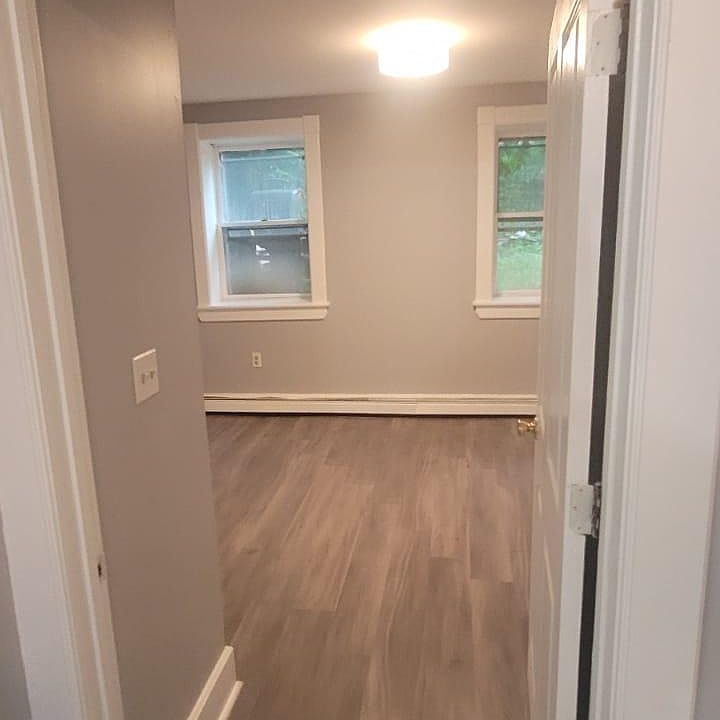 1st image of 81 Chambers St Floor Basement
