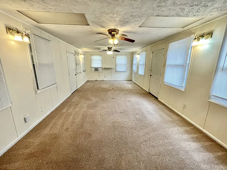 717 Rockwood Dr — Photo 21