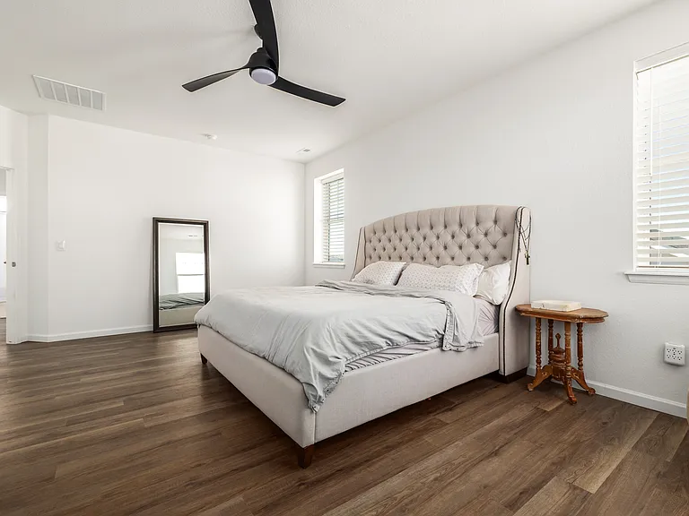 943 W Hopkins Dr — Photo 10