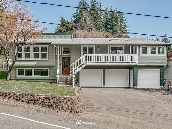 2nd image of 208 Highland Park Dr
