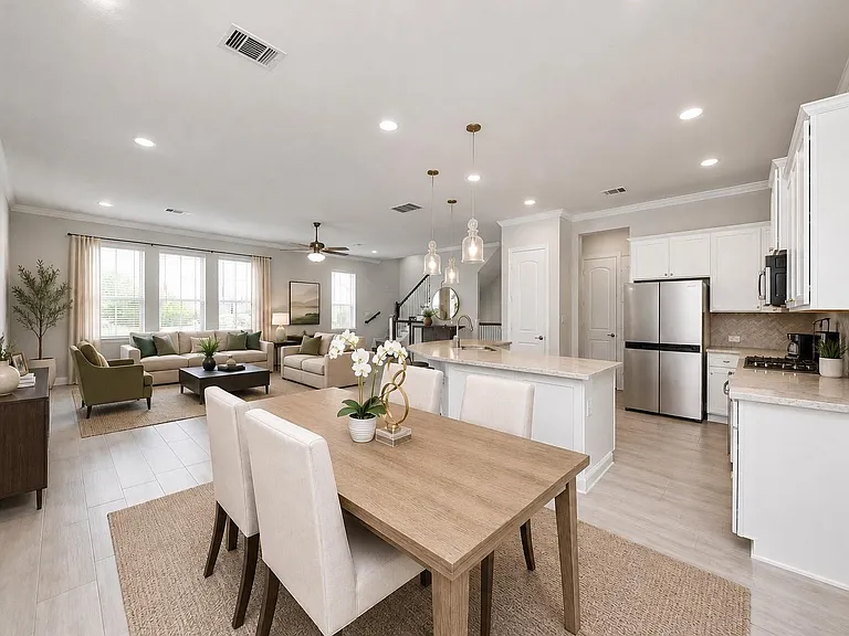 2014 Windsor Meadow Trce — Photo 1