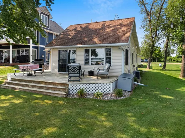 W4965 Stark Rd, Shawano, WI 54166