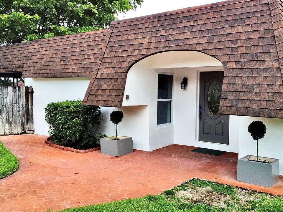 1st image of 19100 W Lake Dr #19100