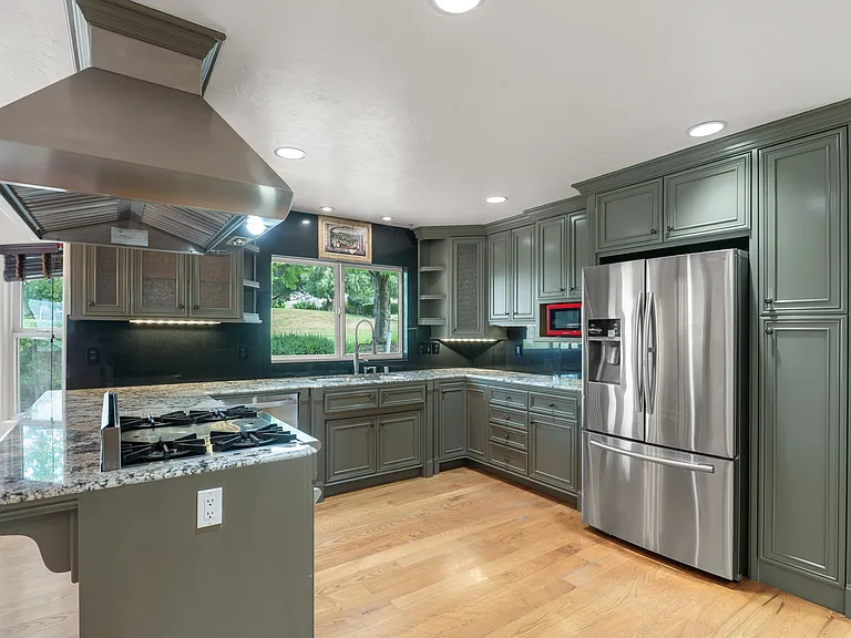 945 S Ridgemark Dr — Photo 7