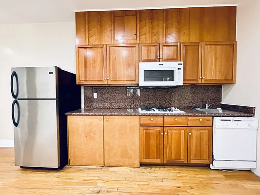 Rented by Douglas Elliman | media 20