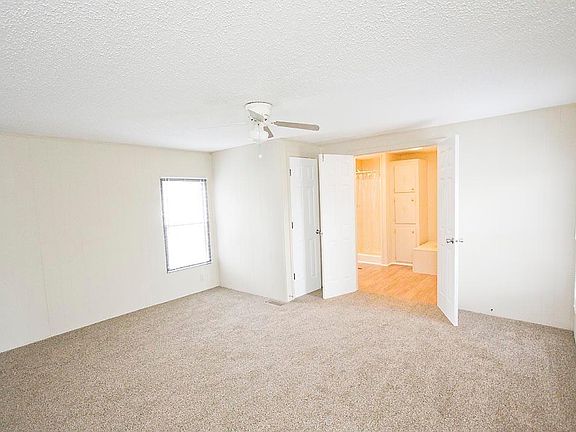 3rd image of 300 Randell Dr Lot 08