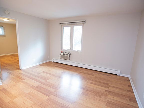 3rd image of 503 E Park Ave