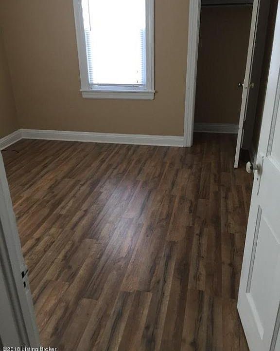 2nd image of 1015 Berry Blvd