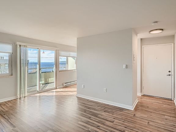 5th image of 2324 Bonair Pl SW APT 42
