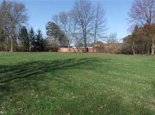 Pearlview Dr, Strongsville, OH 44136