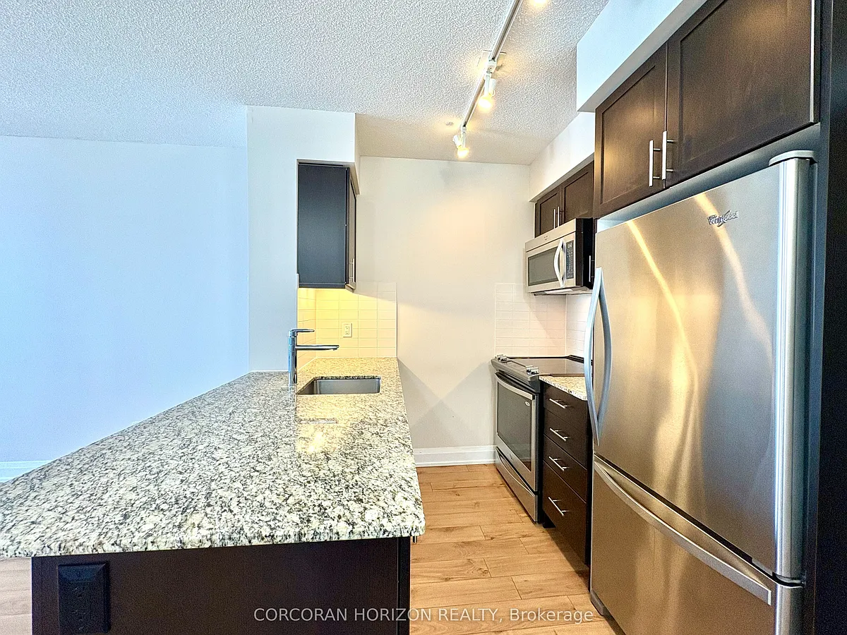 Building Photo - 18 Graydon Hall Dr #706
