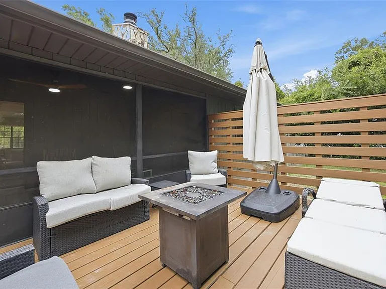 8274 NW 47th St — Photo 30