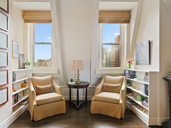 2nd image of 55 Liberty St #Penthouse 32