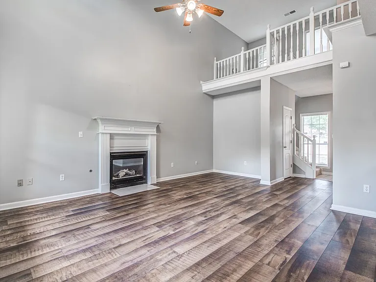 9461 Hickory Dr — Photo 11