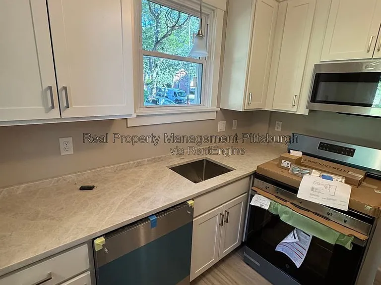 107 N Meadowcroft Ave — Photo 6