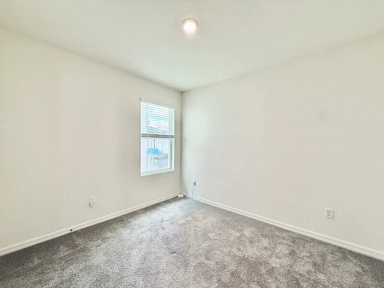 5699 Chorleywood Ln — Photo 38