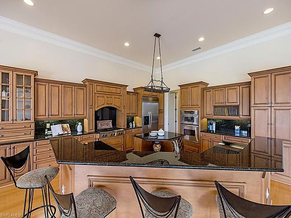 3rd image of 2777 Olde Cypress Dr