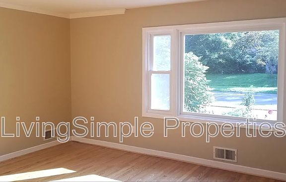 4th image of 14417 Barkwood Dr