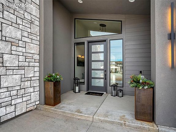 3rd image of 1031 Native Dancer Ter