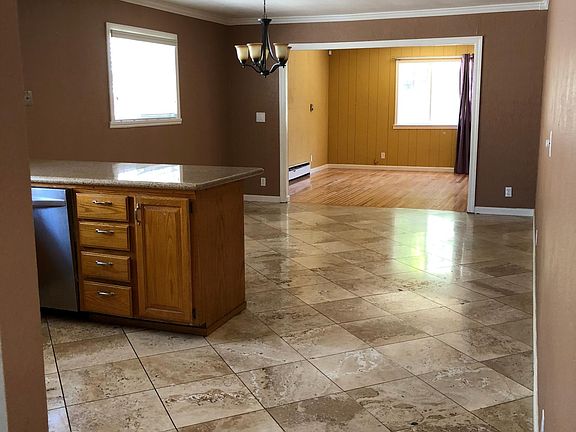 3rd image of 3506 Chamberlain Dr