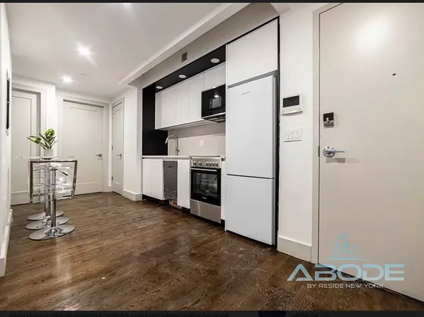 152 Lenox Road image 3 of 11