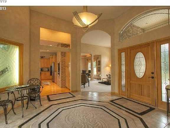 5th image of 4610 NE 125th Cir