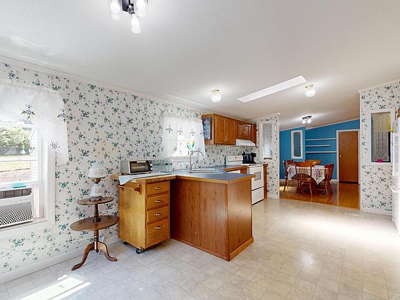 4th image of 3 Meadow Drive