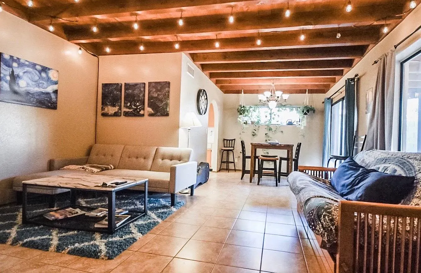3 bed, 1417 sqft, $2,300 — Photo 3