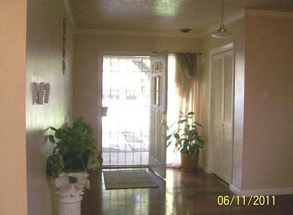 3rd image of 270 Chanticleer Pl