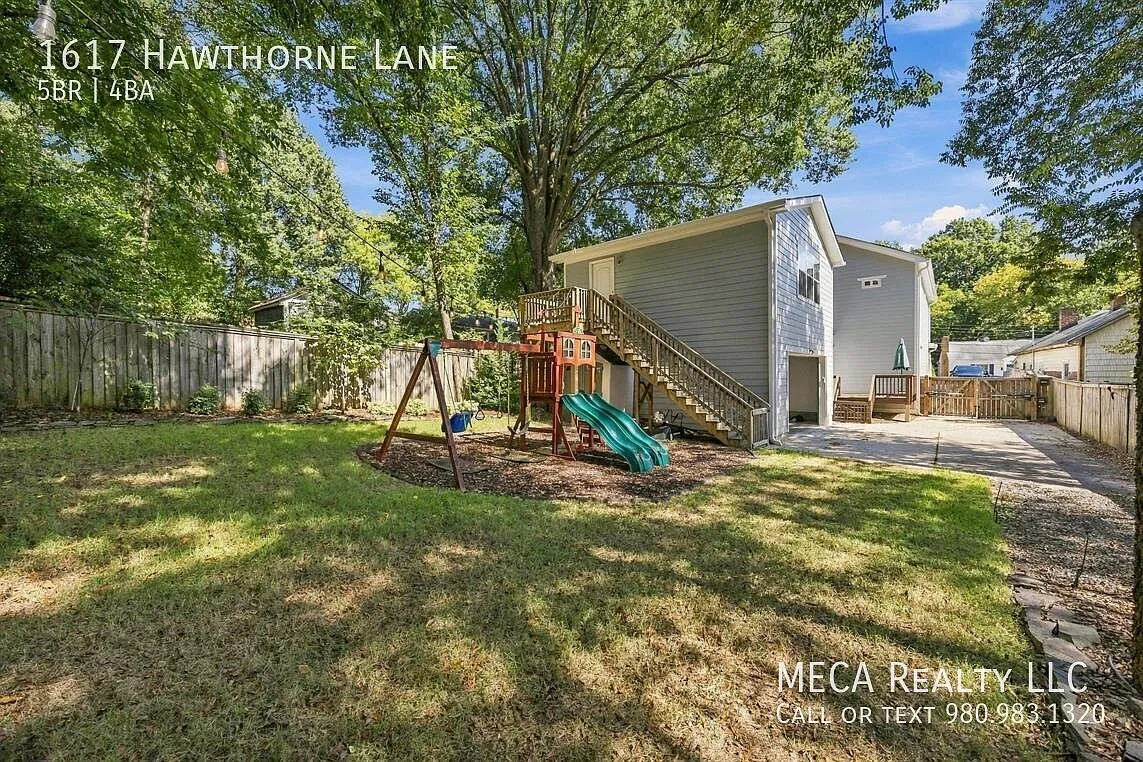 1617 Hawthorne Lane — Photo 4