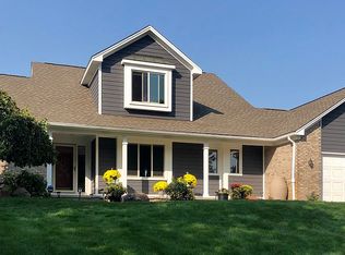 6153 Rosewood Pkwy, White Lake, MI