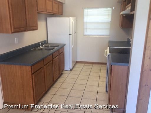2nd image of 2614 Bluebonnet St
