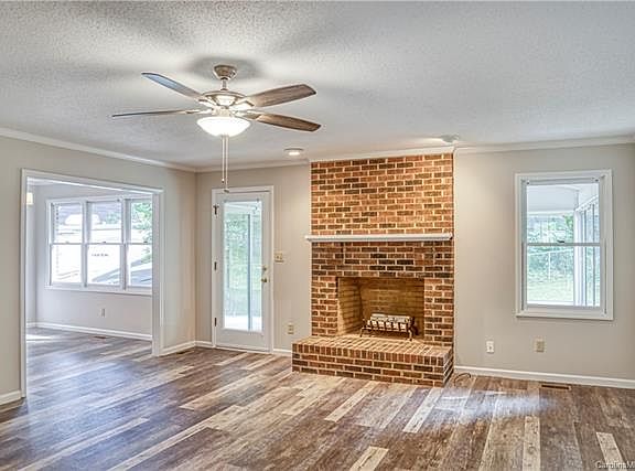 4th image of 148 Eastwood Dr
