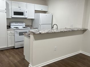 719 E Culton St #B, Warrensburg, MO 64093