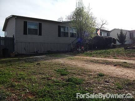 Front driveway
						:
						Ample parking
