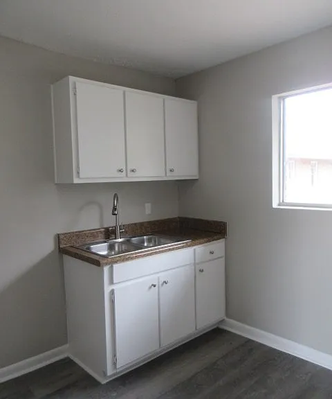 784 Terminal Ct #10 — Photo 7