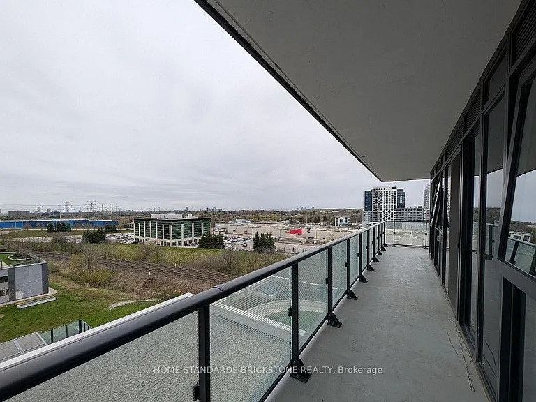 95 Oneida Cres #810 — Photo 19