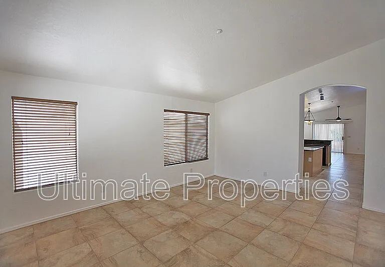 15313 N 104th Way — Photo 3