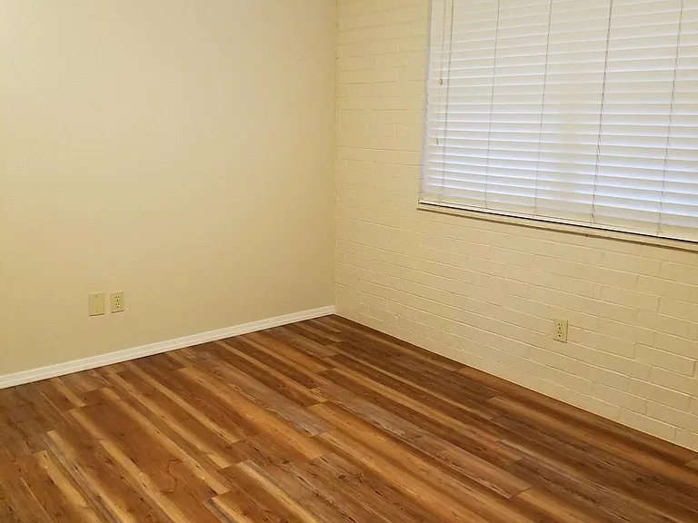 501 S Hester St #6 — Photo 11