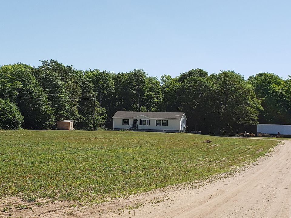 40 acres 671.19' x 2631.64' 