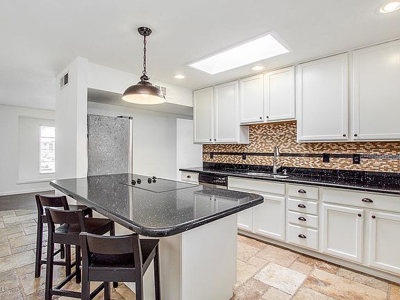 2nd image of 8427 E Verde Ln