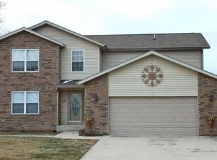 88 Merlin Dr, Camdenton, MO 65020