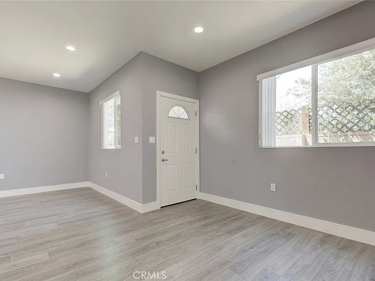 6954 Jellico Ave — Photo 13