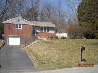 2437 Hampton Ave, Allison Park, PA