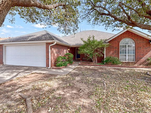 3rd image of 941 Reeves St