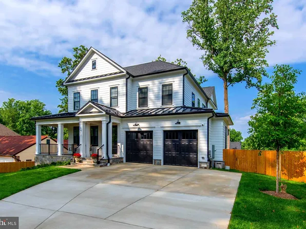 1917 Hileman Rd, Falls Church, VA 22043