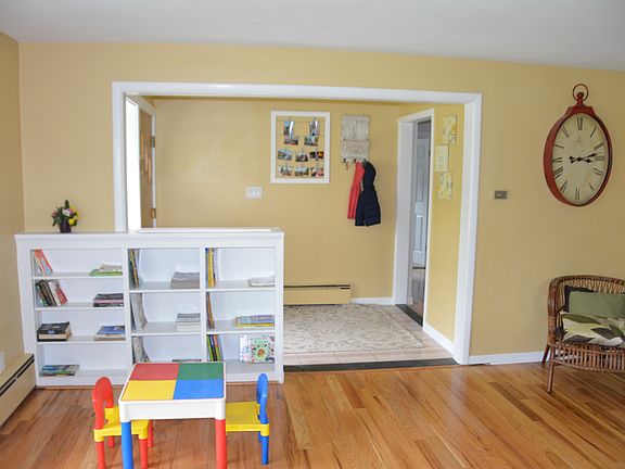 5th image of 306 Edwards Dr