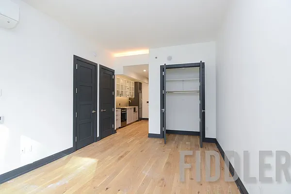 Rented by Fiddler Realty | media 64